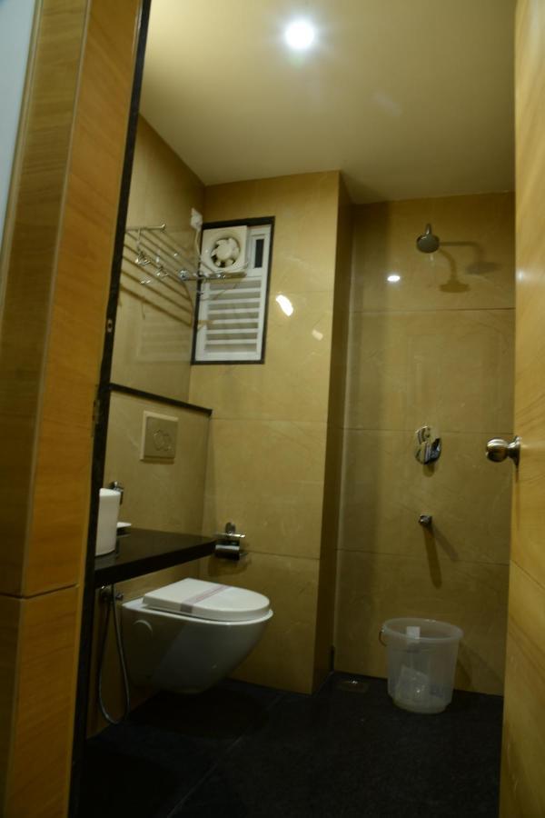 Hotel U.T.Elite Μπανγκαλόρ Εξωτερικό φωτογραφία