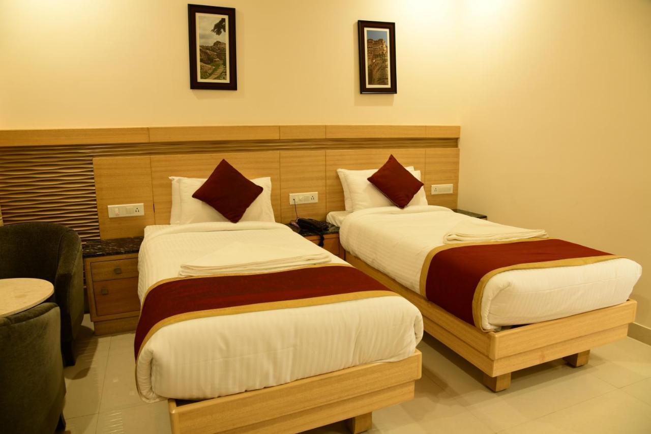 Hotel U.T.Elite Μπανγκαλόρ Εξωτερικό φωτογραφία