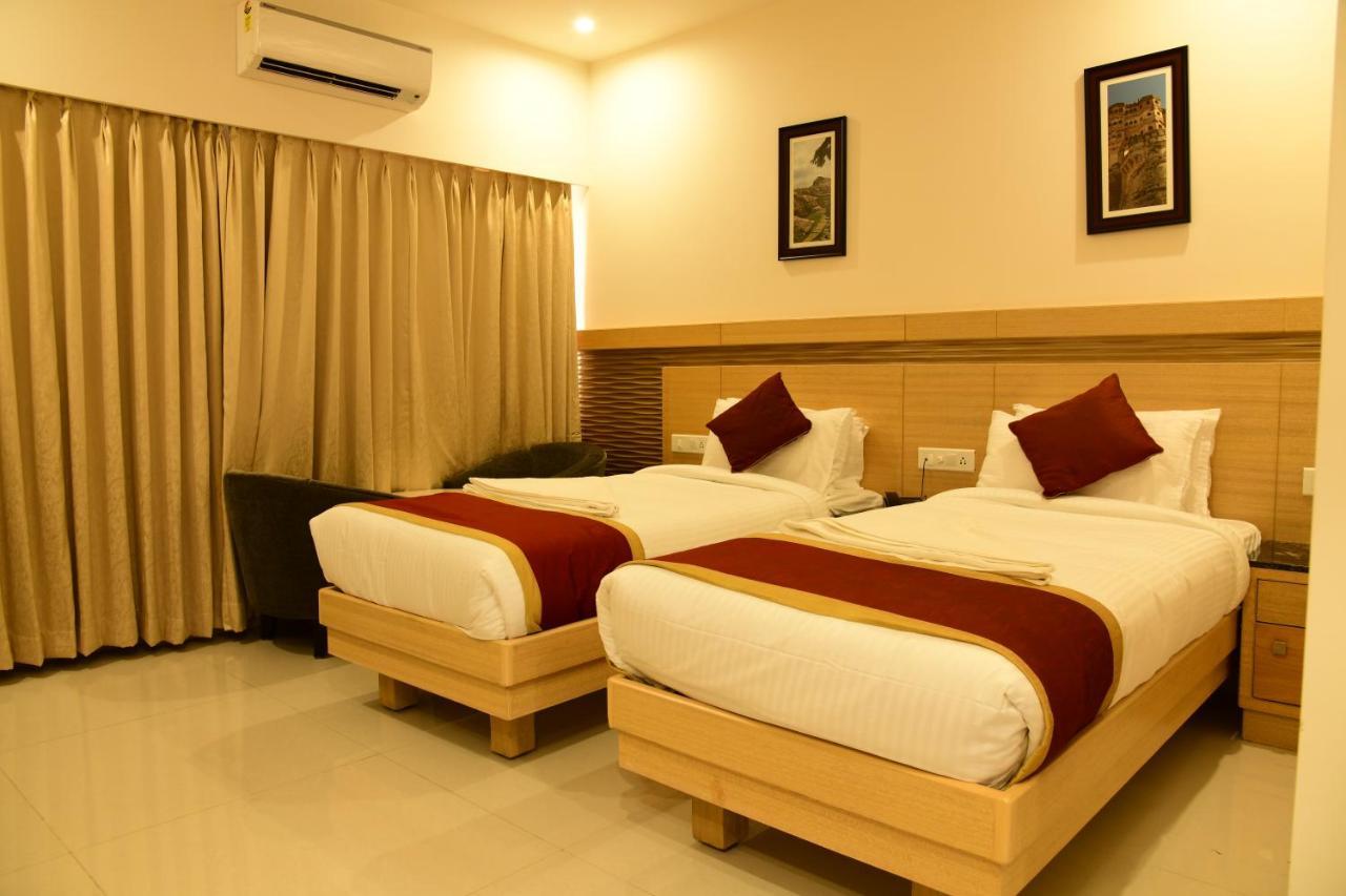 Hotel U.T.Elite Μπανγκαλόρ Εξωτερικό φωτογραφία