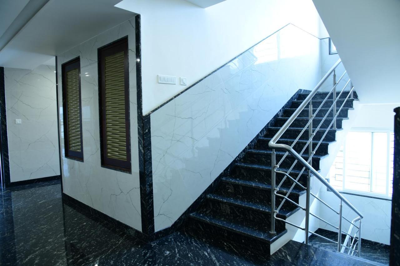 Hotel U.T.Elite Μπανγκαλόρ Εξωτερικό φωτογραφία
