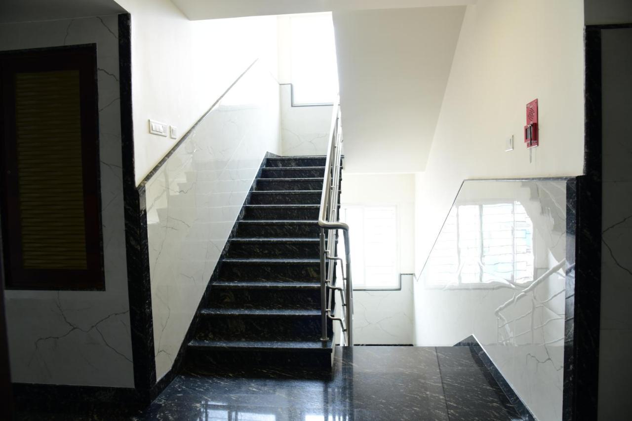 Hotel U.T.Elite Μπανγκαλόρ Εξωτερικό φωτογραφία